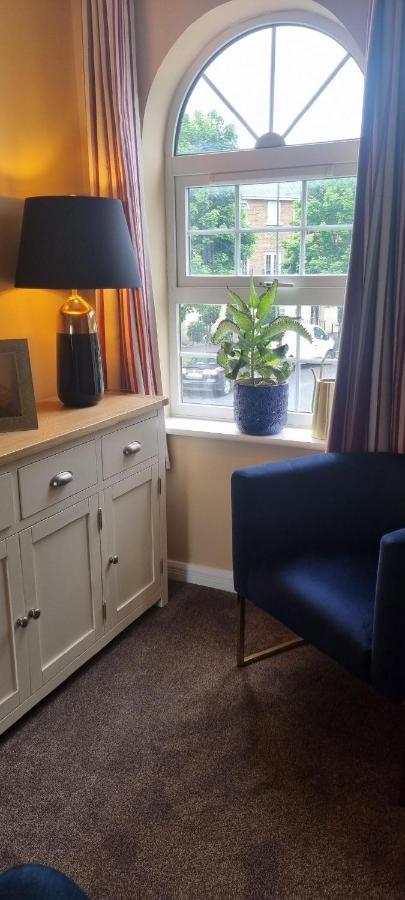 Swindon 6 Deluxe Doubles 2 With En Suite In Large House - No Pets Exterior foto