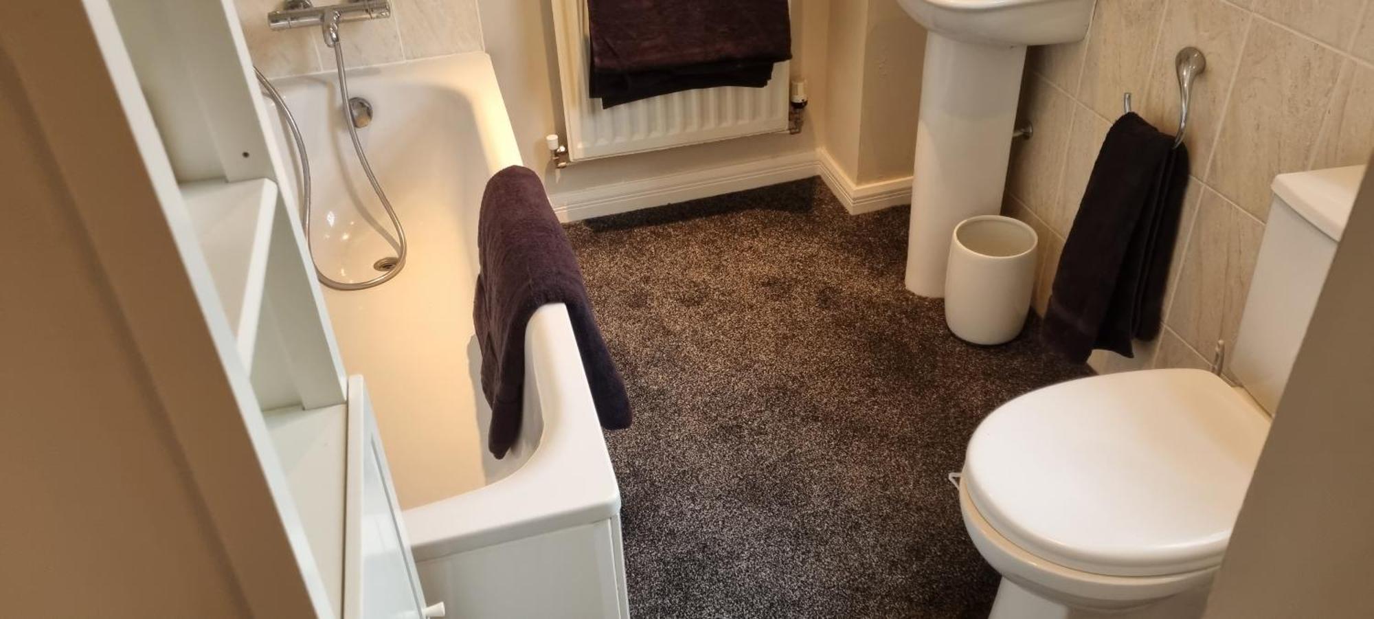 Swindon 6 Deluxe Doubles 2 With En Suite In Large House - No Pets Exterior foto